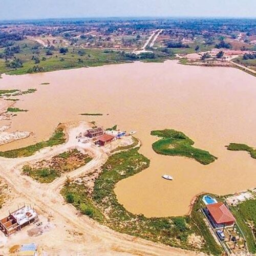 RIESGOS AMBIENTALES SOBRE LA CONSTRUCCIÓN DE LA CARRETERA SANTA CRUZ – LAS CRUCES – BUENAVISTA